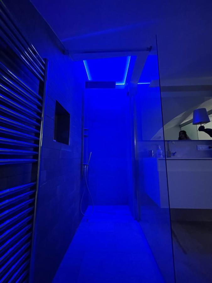 Loft “Cinema Galleria” Appartement Bari Buitenkant foto